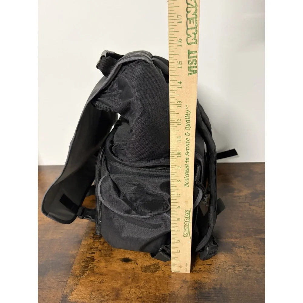 Beseler Camera Backpack Gadget Bag Black Multi pocket Large Travel Bag